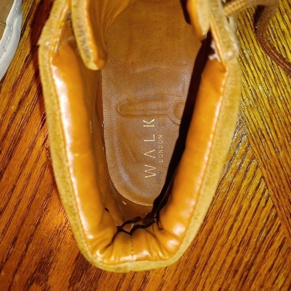 WALK LONDON ANKLE BOOTS - Picture 6 of 7